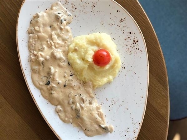 Куриная грудка в сливочном соусе
