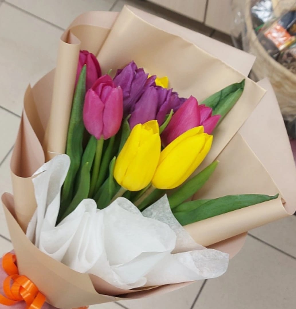 Букет Тюльпанов мини микс (9 шт)