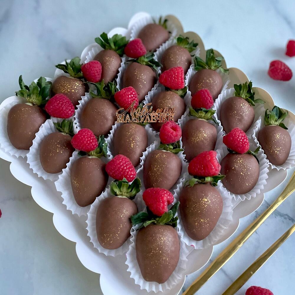 Клубника в шоколаде для мамы