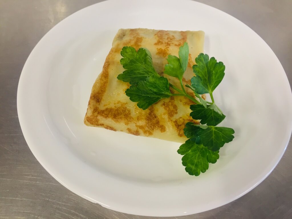 Блинчик с курицей и шампиньонами