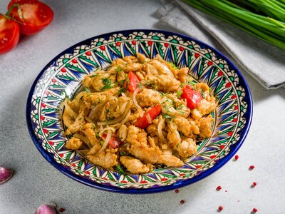 Курица по-уйгурский с луком
