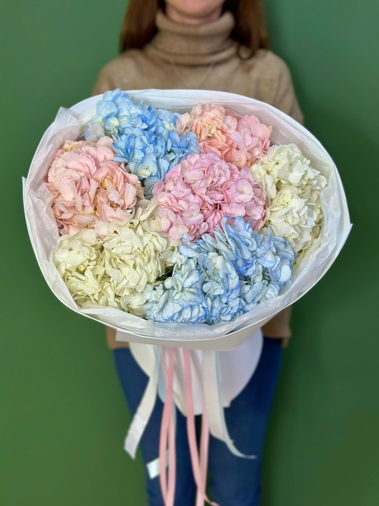 Монобукет из гортензий