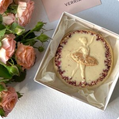 Белый шоколад с малиной "Балерина"