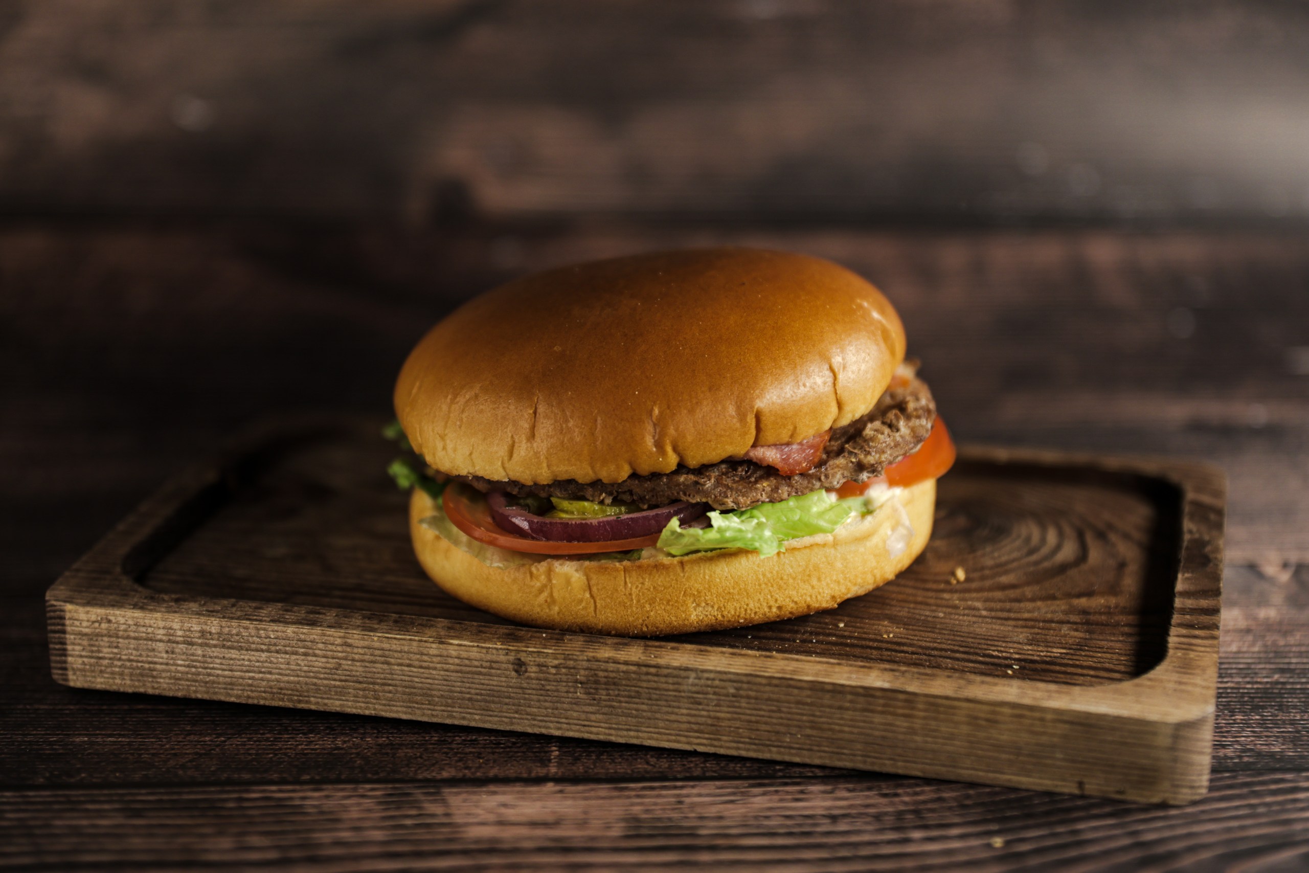 Бургер с беконом