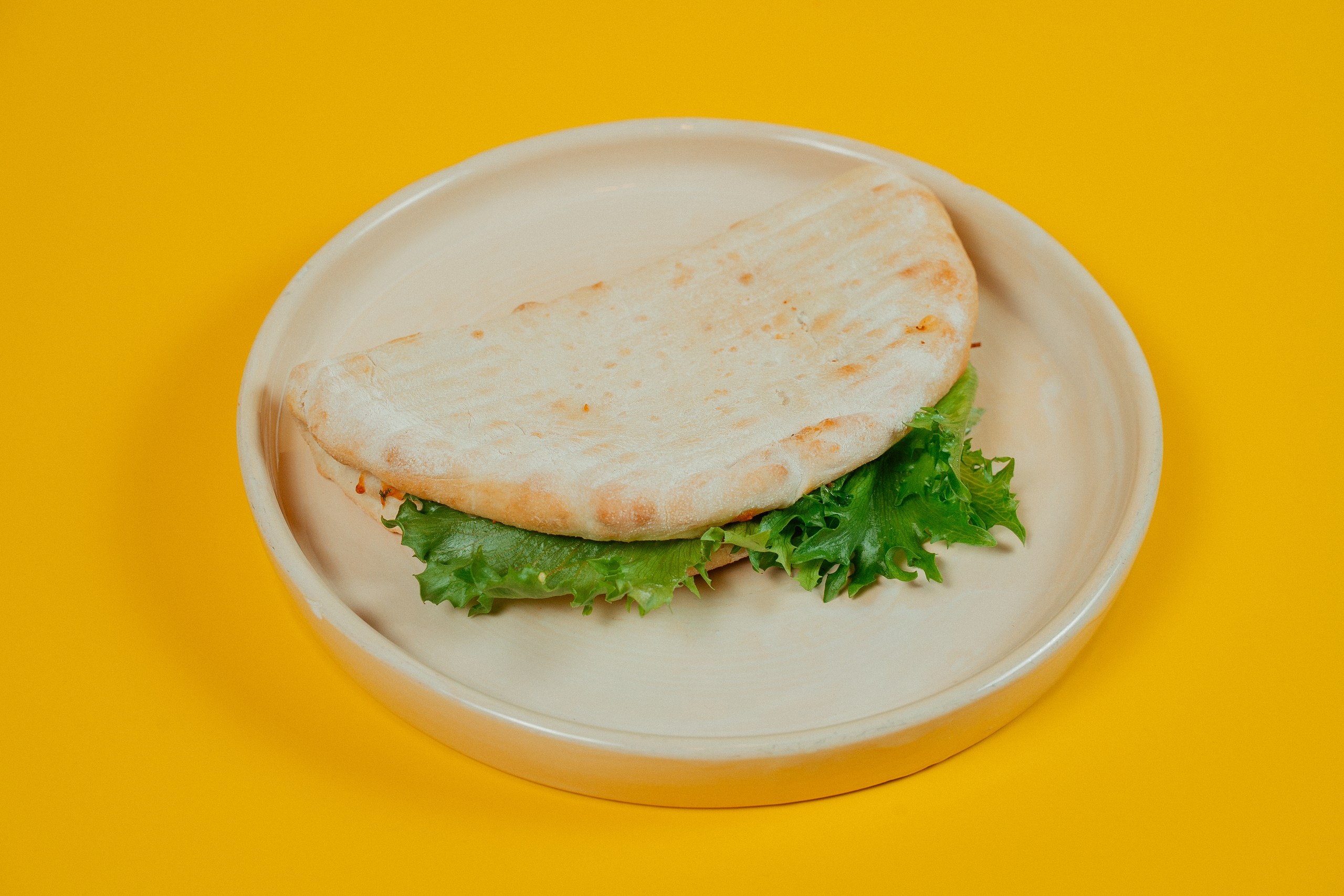 С курицей и томатами