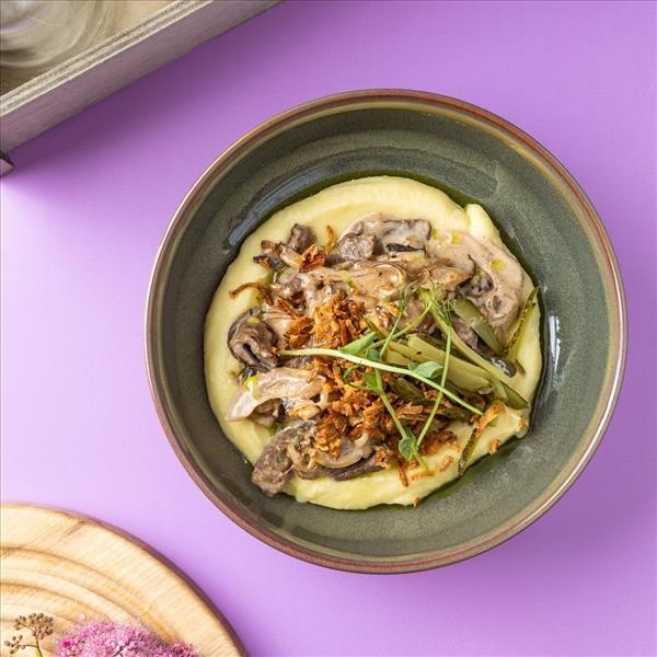 Бефстроганов с картофельным пюре