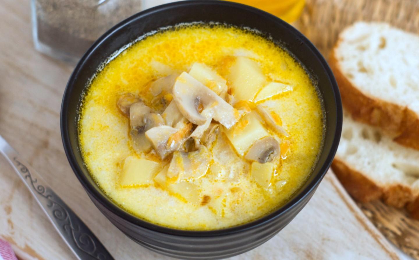 Суп грибной с сыром