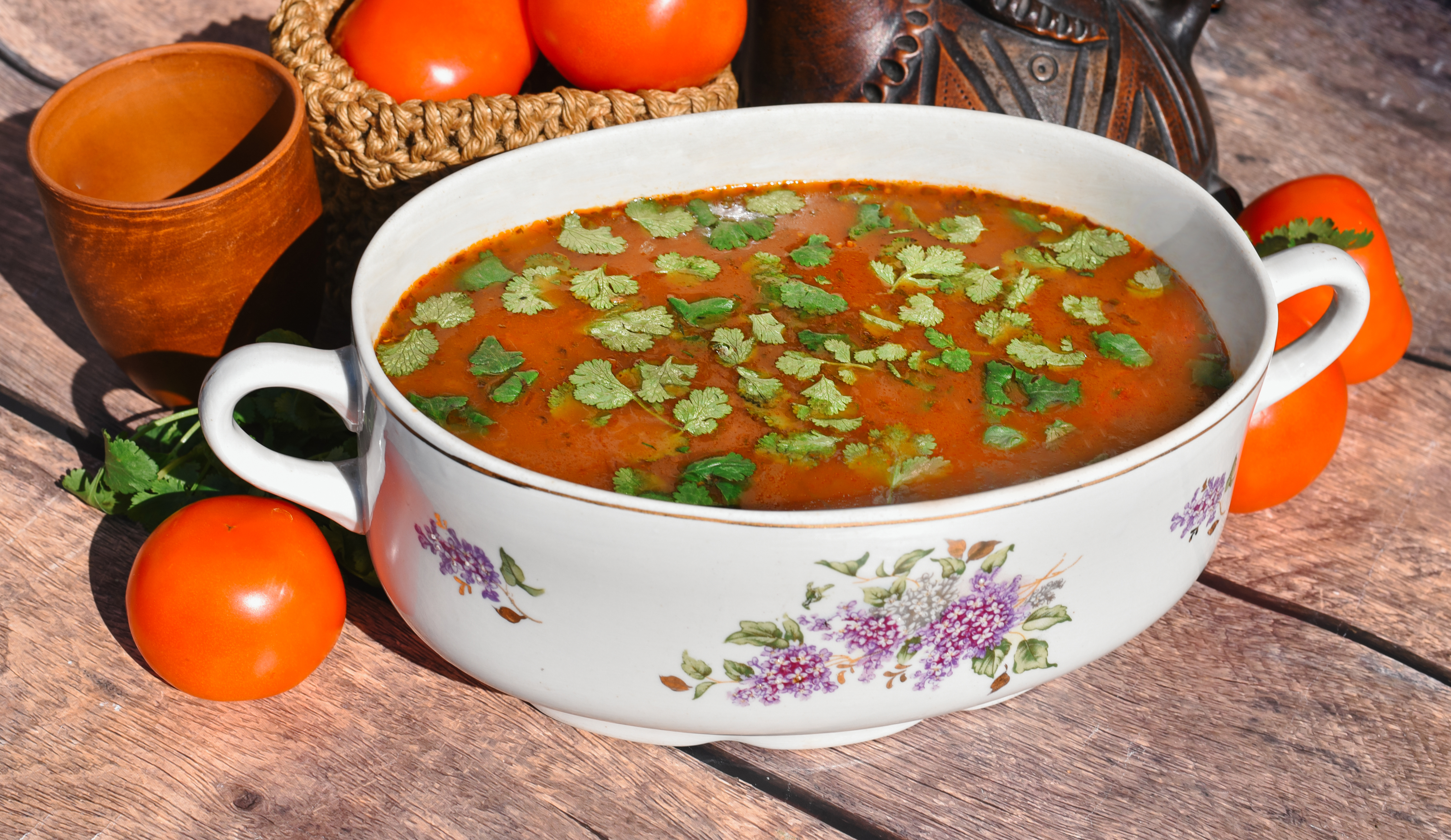 Пастуший харчо с рисом, говядиной и шафраном