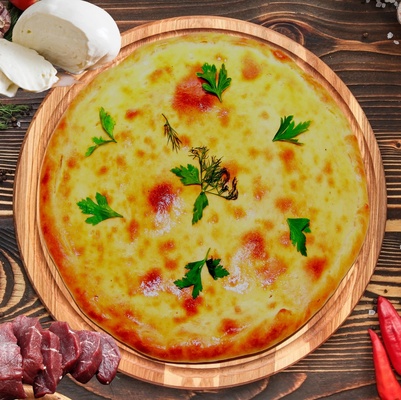 Пирог с фаршем и сыром 25см