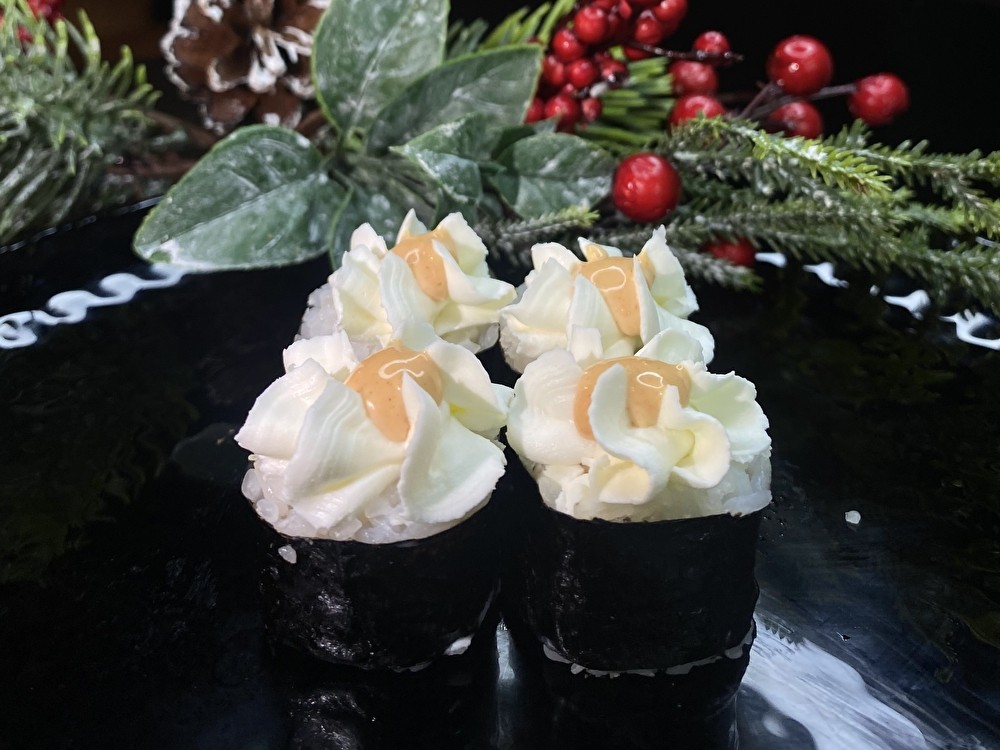 Ролл с курицей и сыром