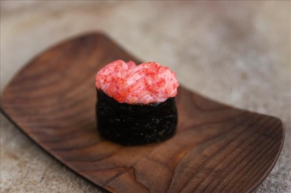 С беконом Гункан Чибис