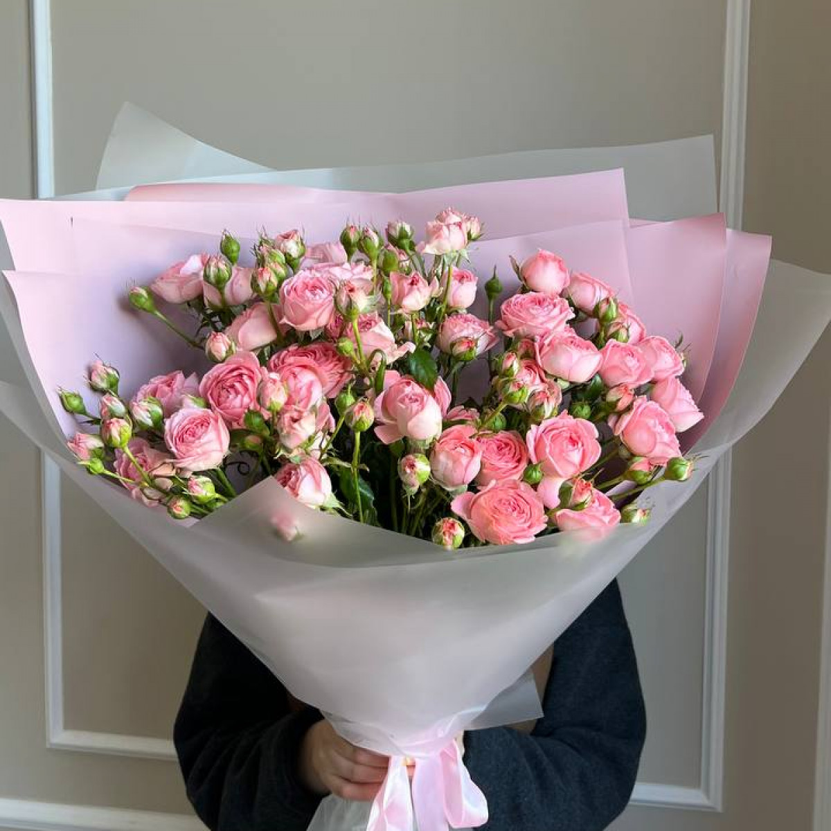 Моно букет из пионовидных роз (предзаказ)