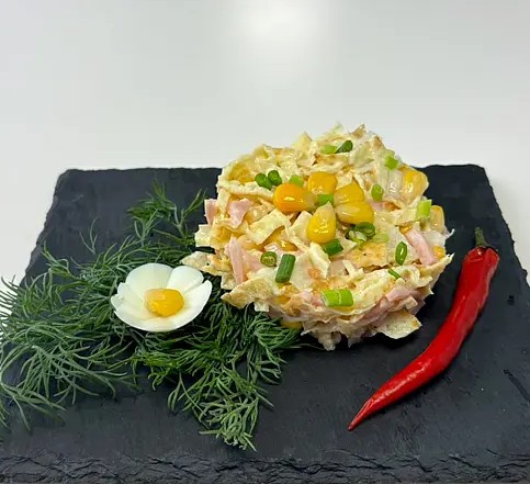 Салат Фантазия с ветчиной