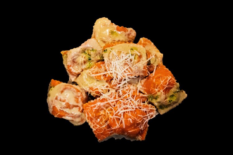 Морковные равиоли с цыпленком