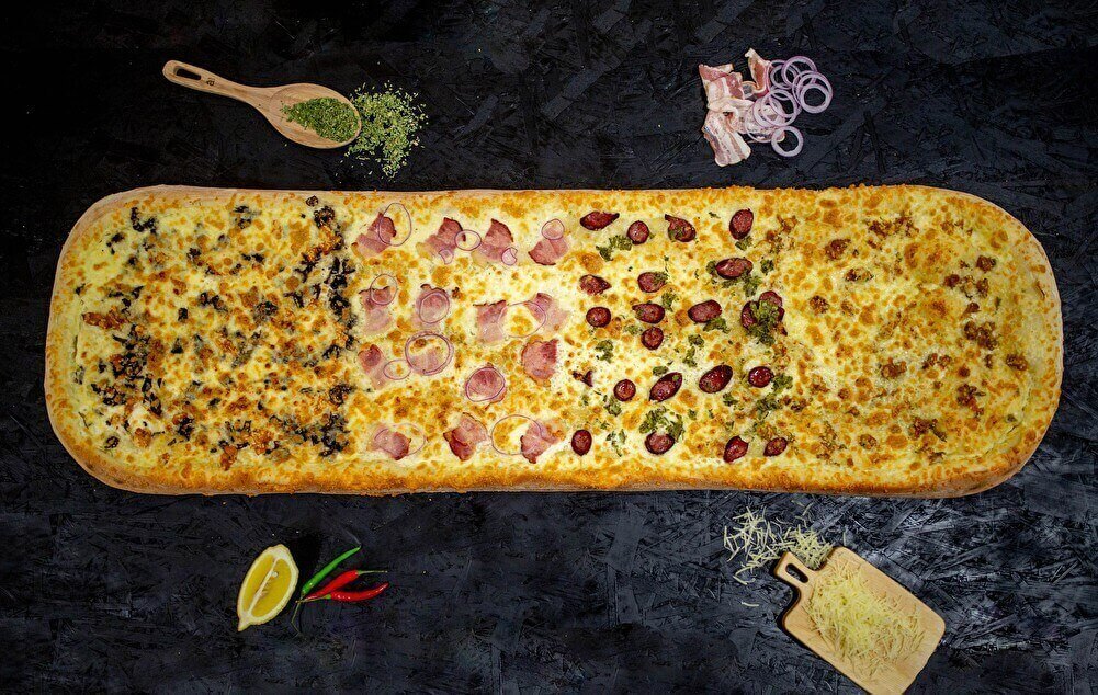 Четыре мяса метр