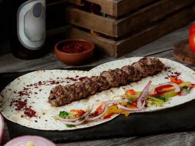 Шаурма с люля-кебабом из свинины