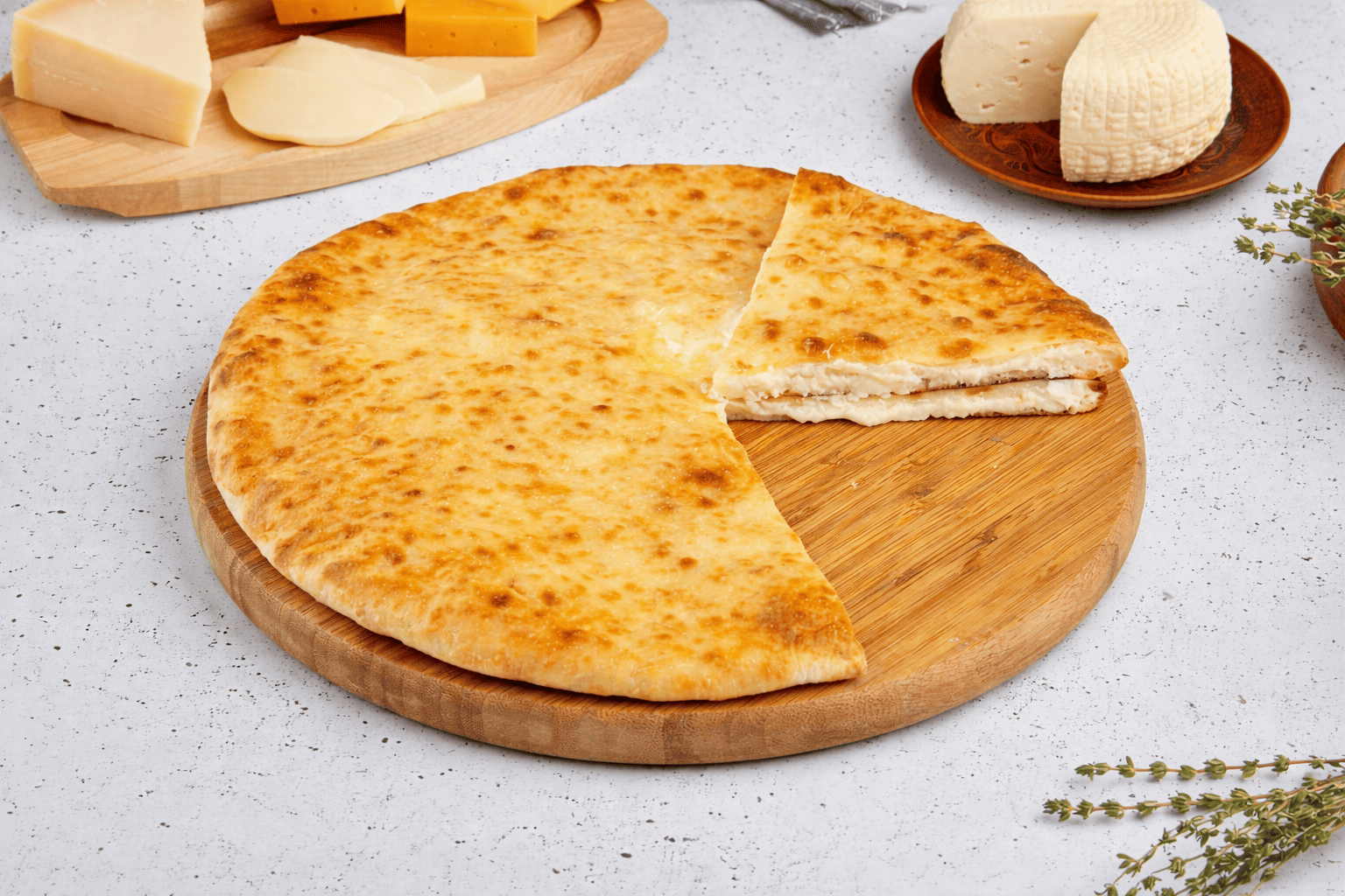 Осетинский пирог 4 сыра 0.9 кг