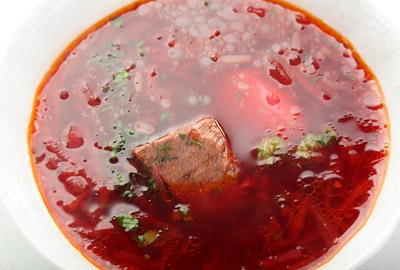 Борщ московский с мясом и сметаной