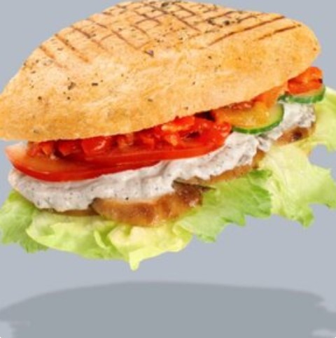 Фокачча с курицей и печеной паприкой