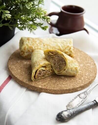 Блинчики с мясом и луком
