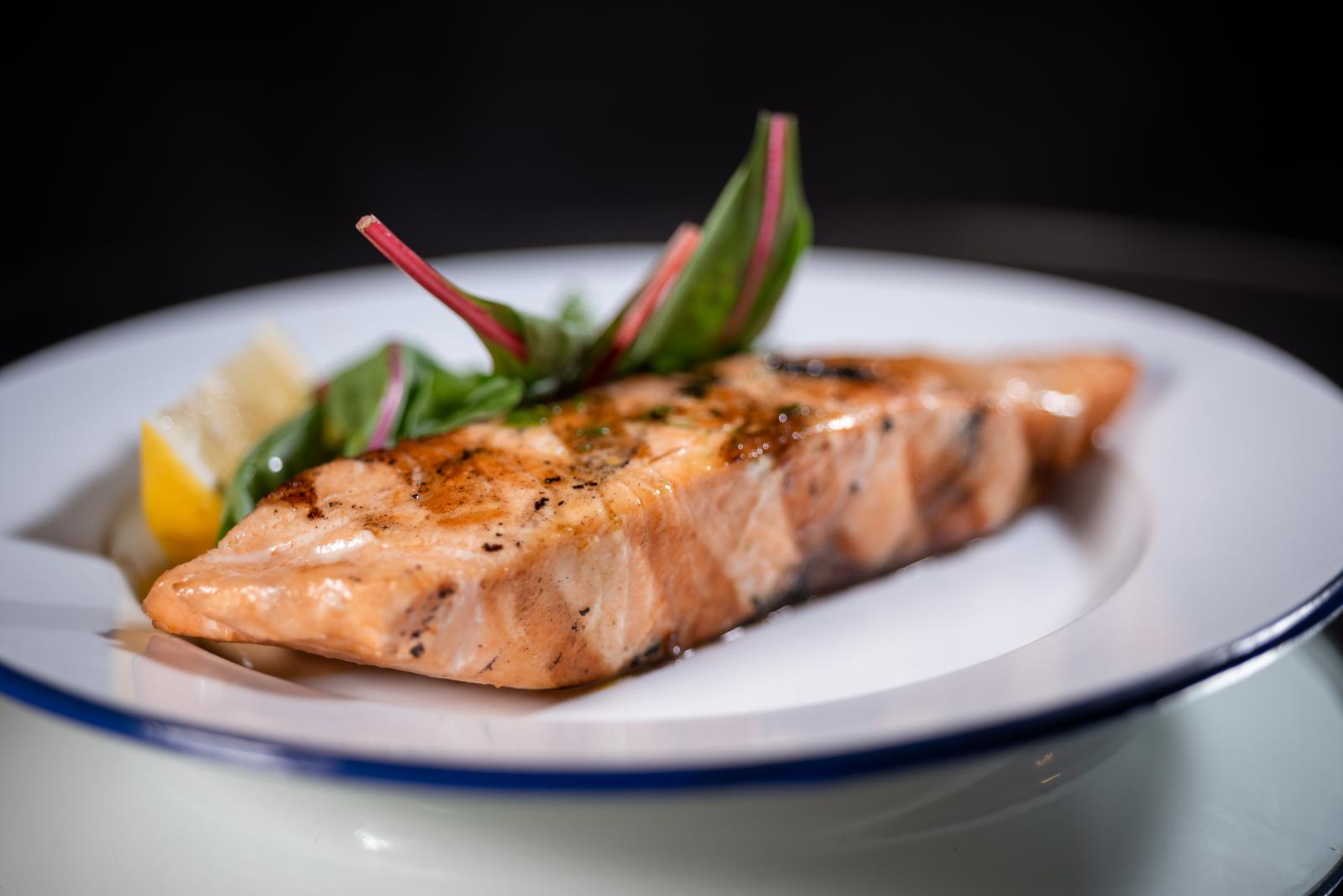 Филе лосося с цитрусово-горчич. соусом