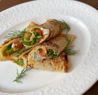 Блинчики с лососем слабой соли