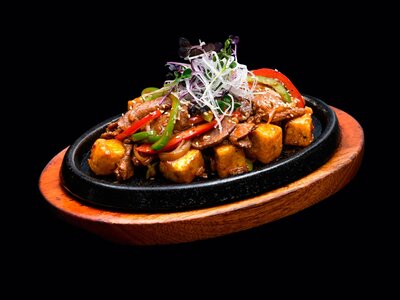 Тыби, обжаренный с говядиной и овощами