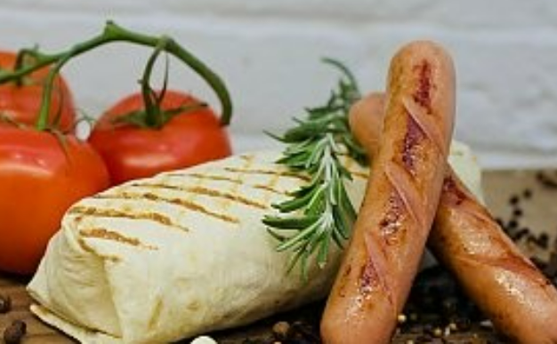 Шаурма maxi с мясными сосисками с сыром
