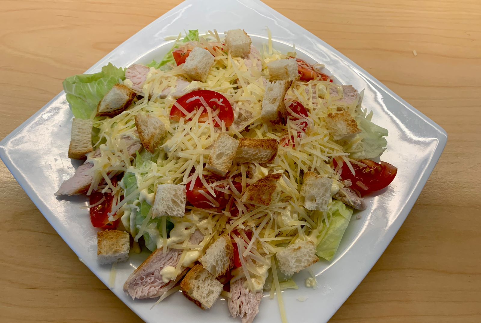 Салат Цезарь с Курицей