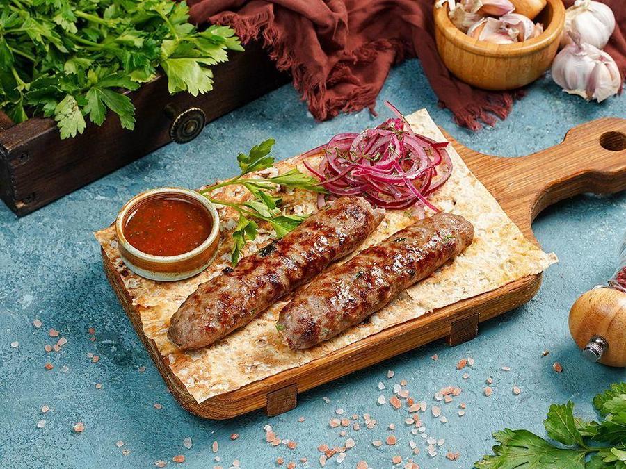 ЛЮЛЯ-КЕБАБ ИЗ ГОВЯДИНЫ 150/80 гр.