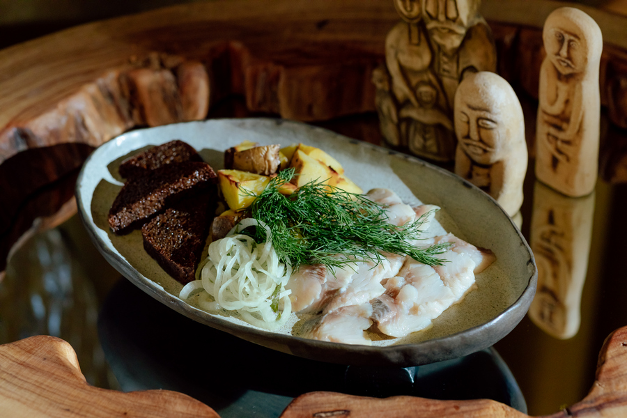 Селедочка с печеным картофелем