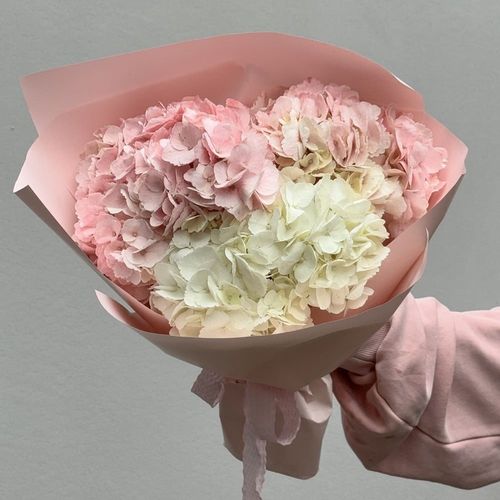 Букет из 3 гортензий