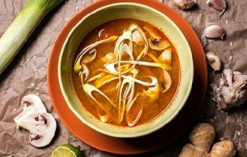 Острый тайский с курицей и креветками
