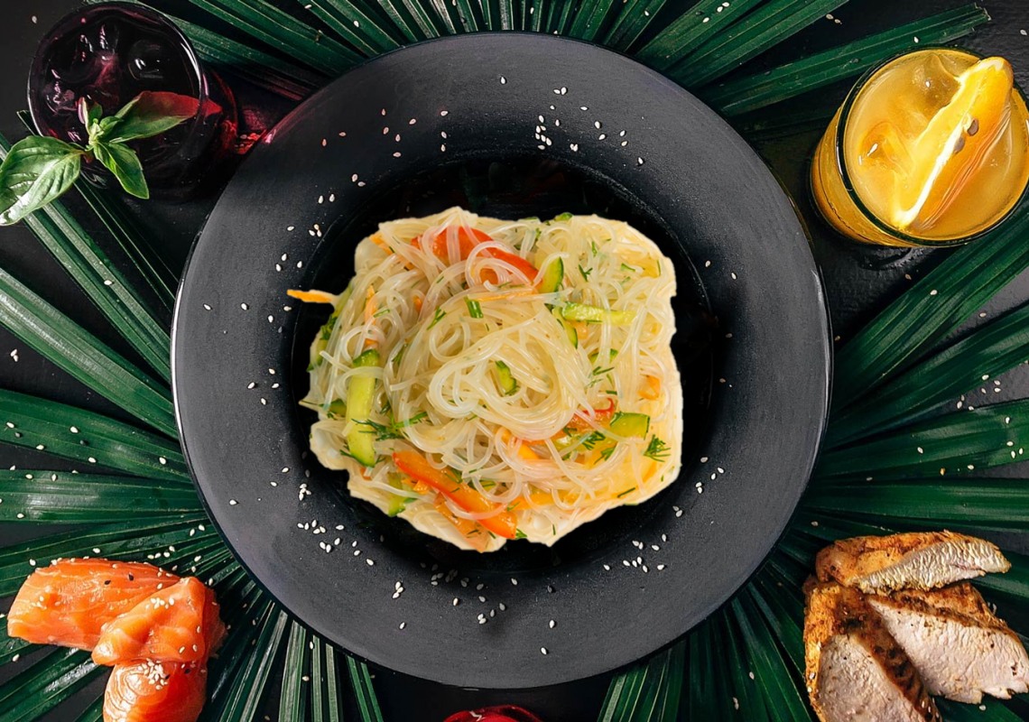 Салат из фунчозы