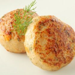 Куриные биточки+картофель по-деревенски