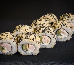 Сливочный ролл с курицей
