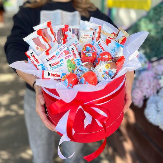 Сладкий набор киндеры большой подарок