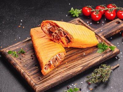 Шаурма с бараниной в сырном лаваше