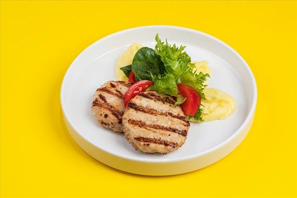 Куриные котлетки с пюрешкой