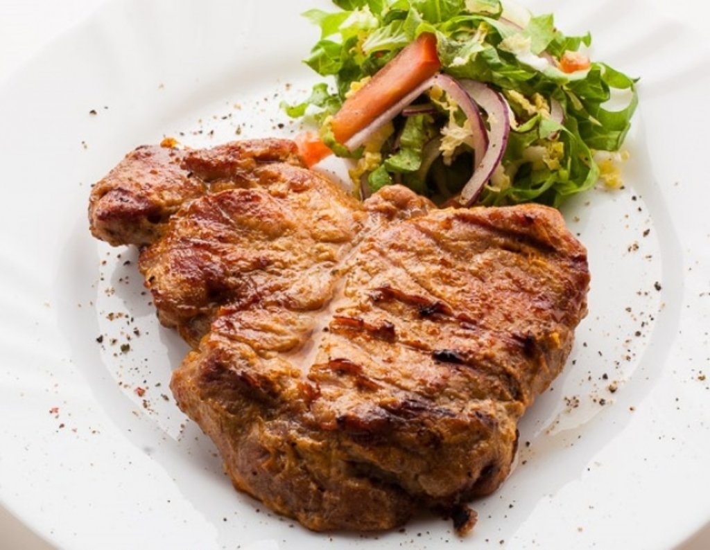 Свинина на кости