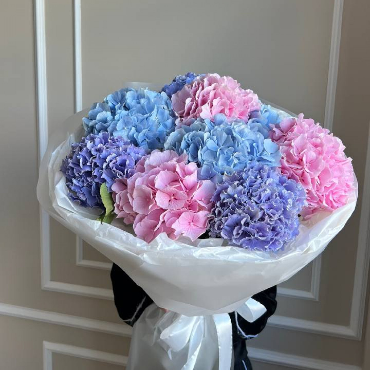 Моно букет из гортензий Голландия (предзаказ)