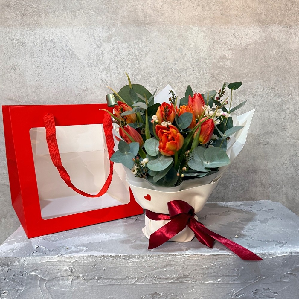 №142 Тюльпаны в транспортировочной сумочке