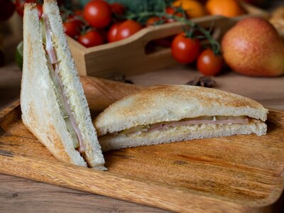 Сэндвич с ветчиной