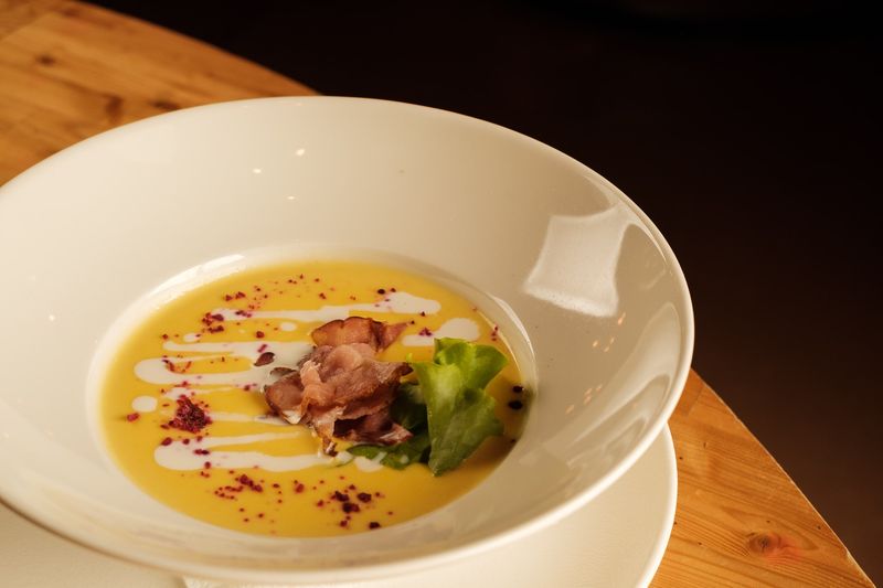 Сырный суп чипсами бекона