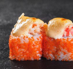 Запеченная калифорния в спайси соусе (8 шт.)