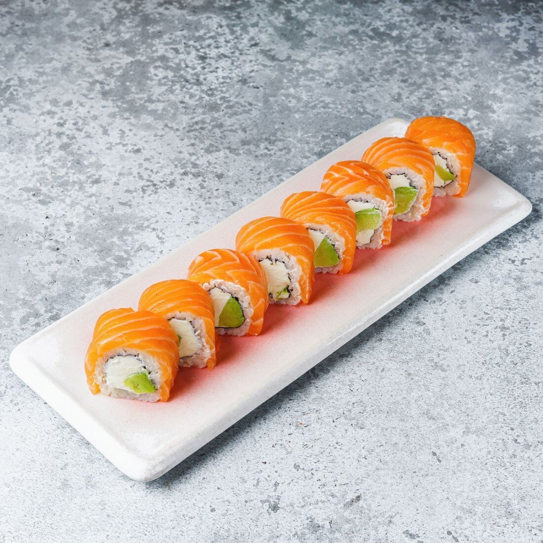 Ролл "Филадельфия" с авокадо 265гр.