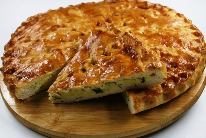 Пирог с картофелем и зеленью 1 кг.