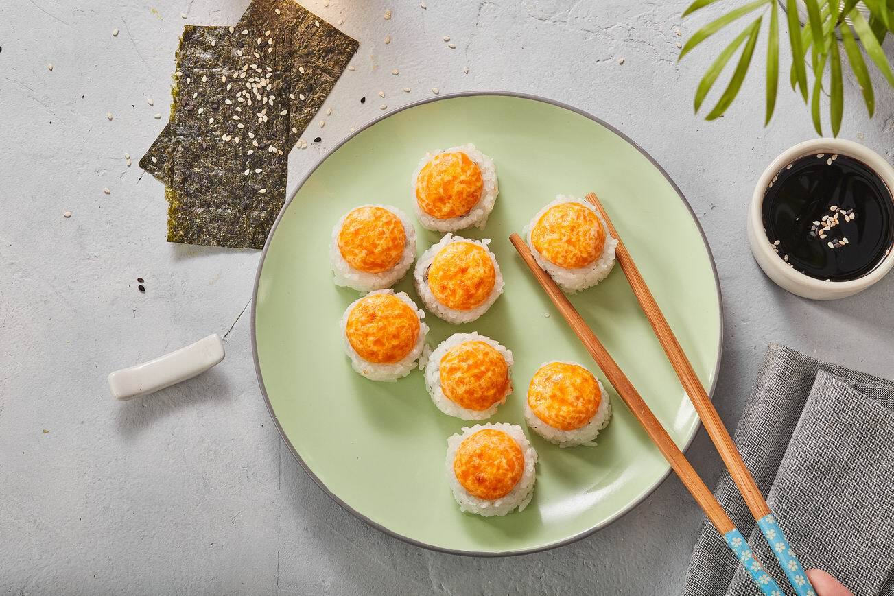 Запечённый с сыром и омлетом