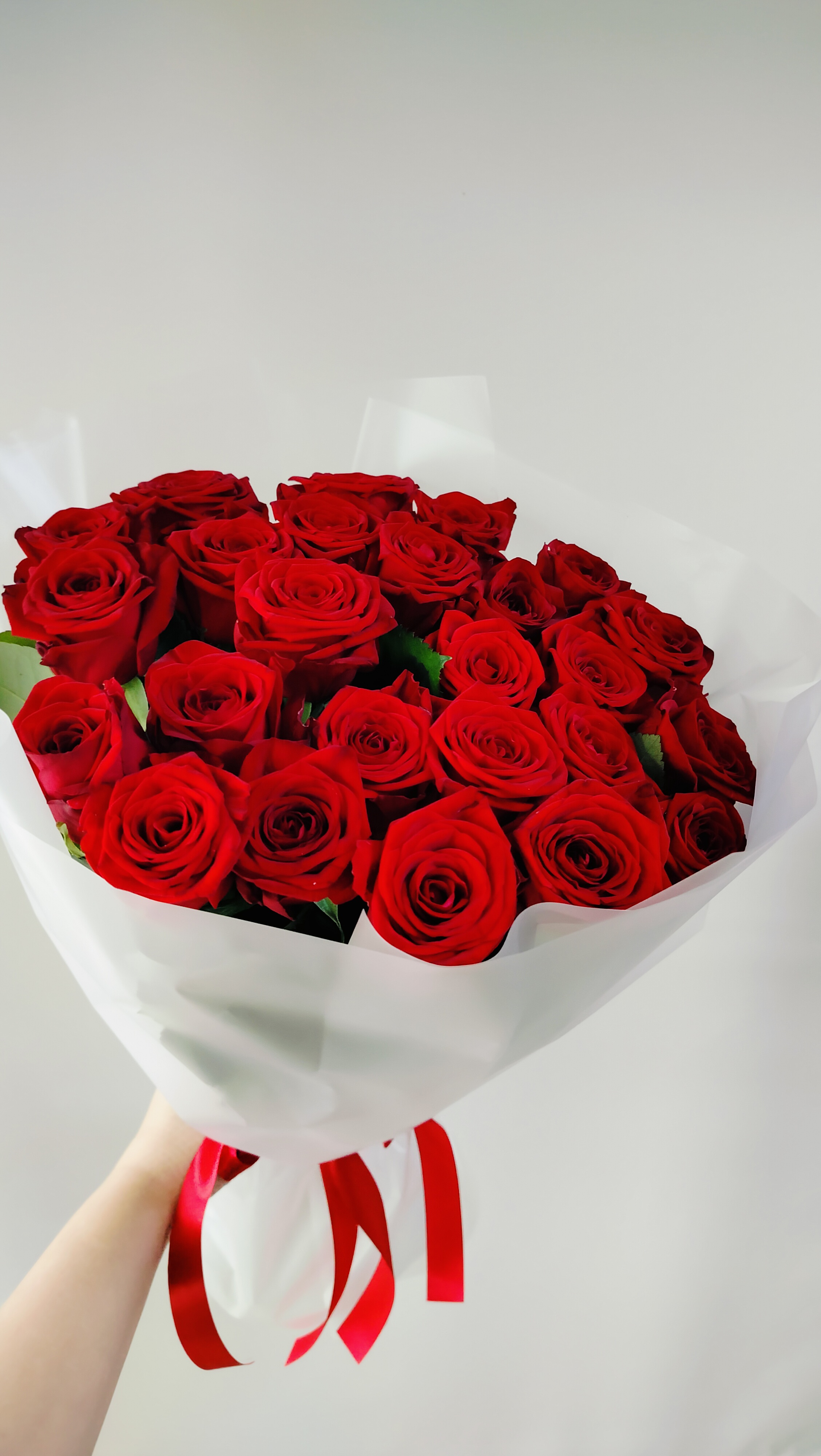 25 красных роз