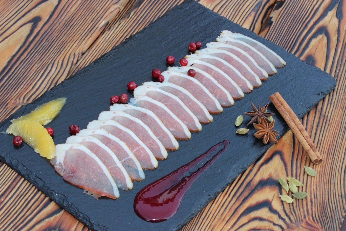 Утиная грудка сырокопченая